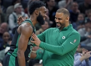 九游中国-凯尔特人队展开交易谈判