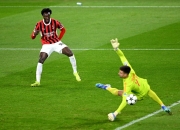 九游体育直播-包含足球场上球员纪律态度成关键，行业道德观念备受强调的词条