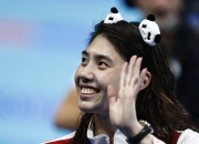 九游体育-加拿大游泳选手再创佳绩，获得金牌