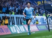 九游娱乐首页-中超球员受外界关注喜欢玩滑板