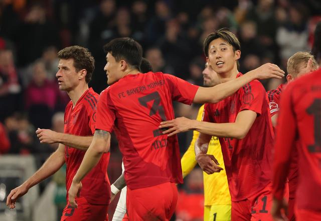 拜仁慕尼黑主场战胜对手，继续领跑德甲积分榜的简单介绍