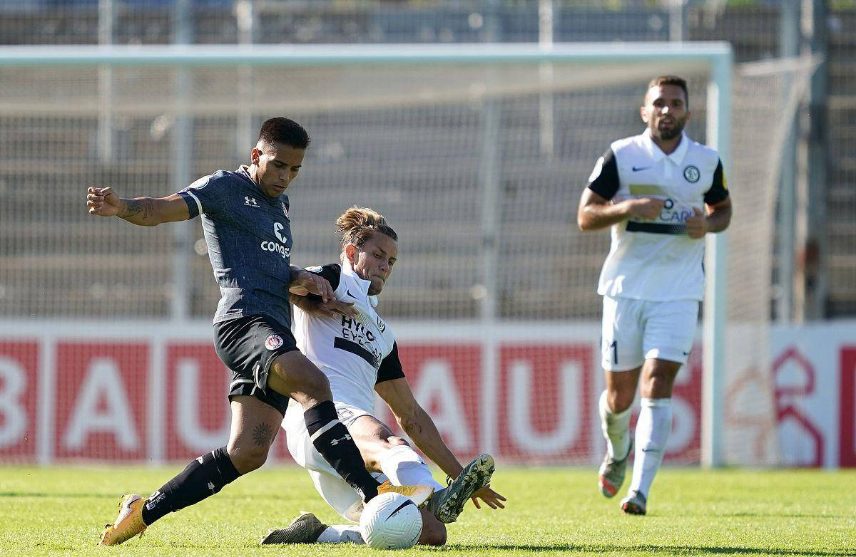 包含美因茨球队在场上展现出稳定发挥，取得胜利的词条