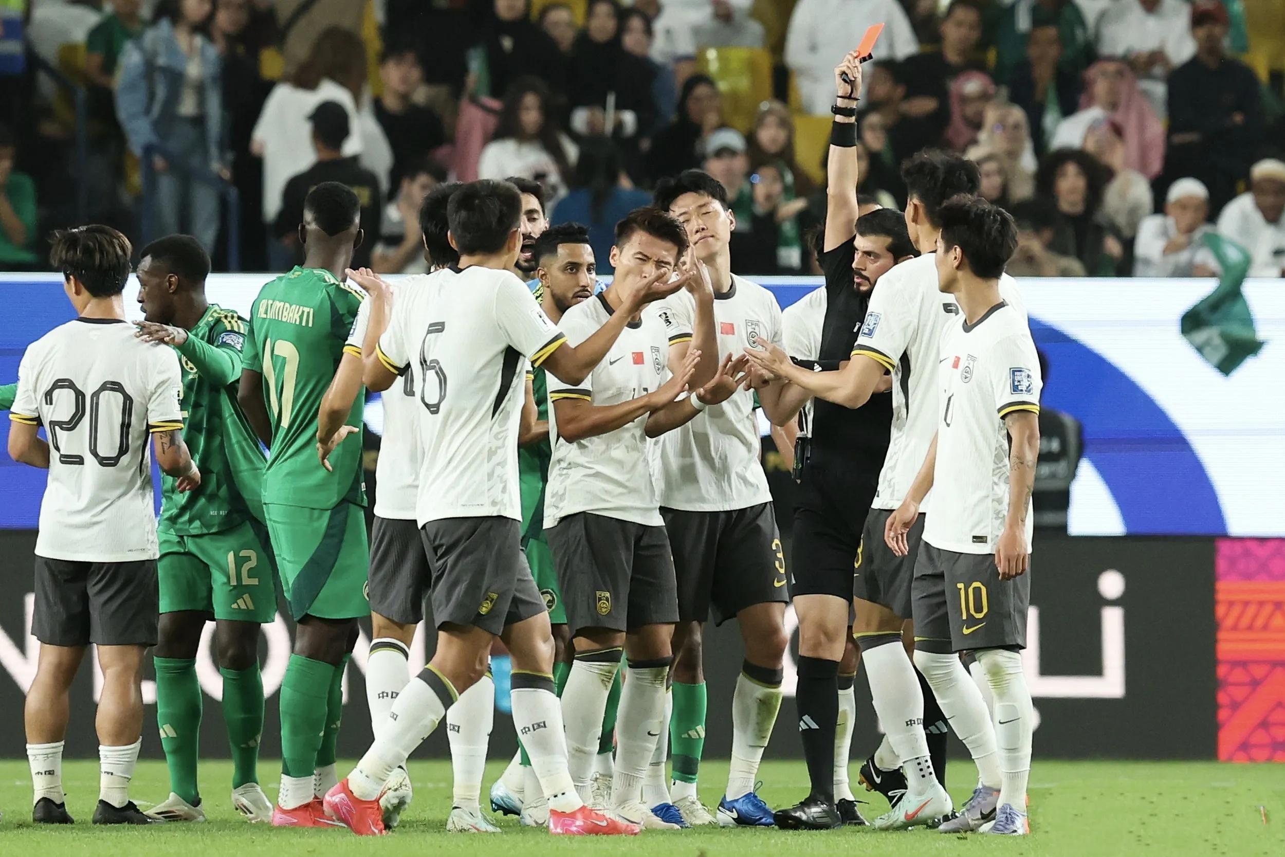 纽伦堡客场失利，球队面临连败危机的简单介绍