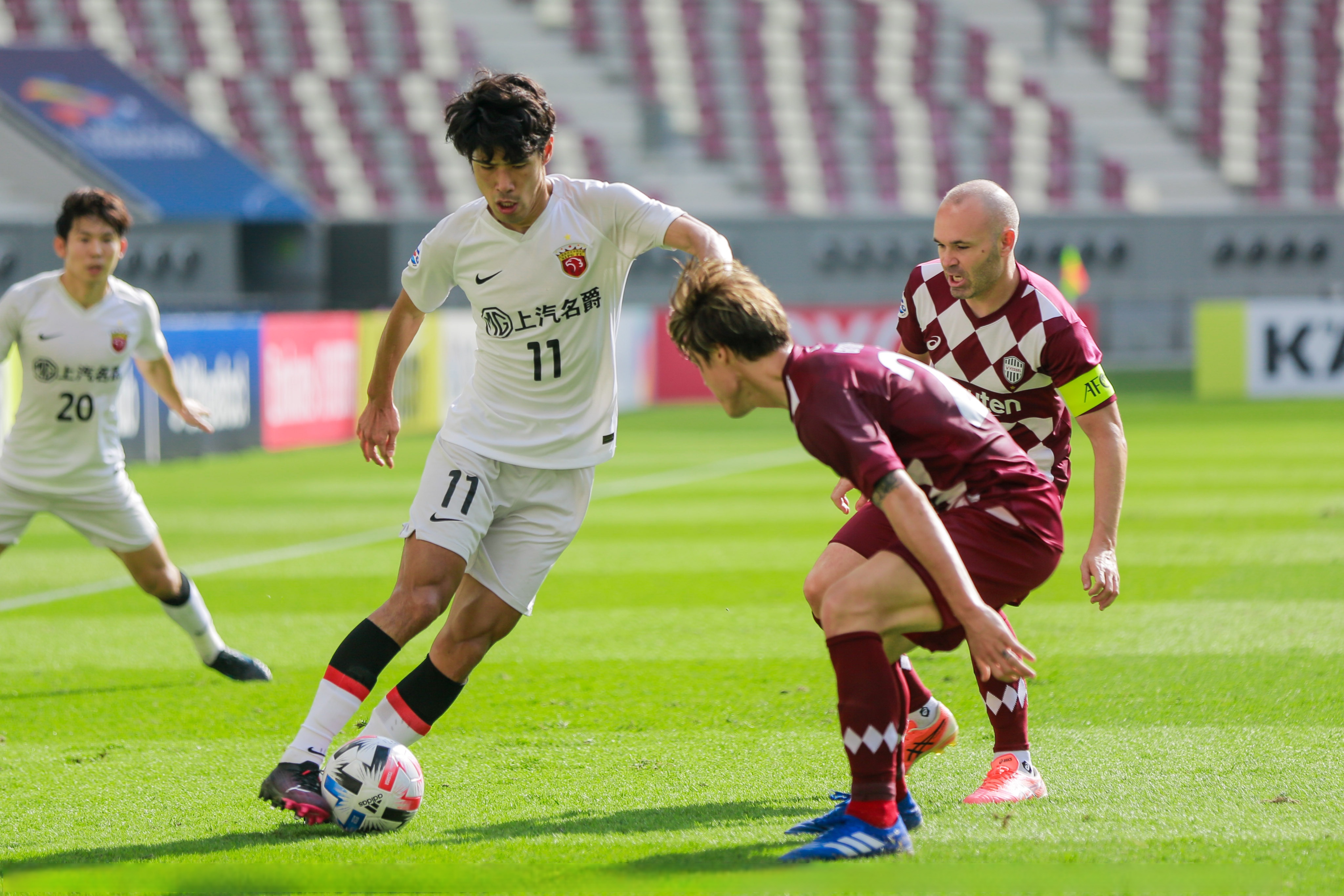 包含热那亚逆转绝杀对手，豪取重要胜利的词条