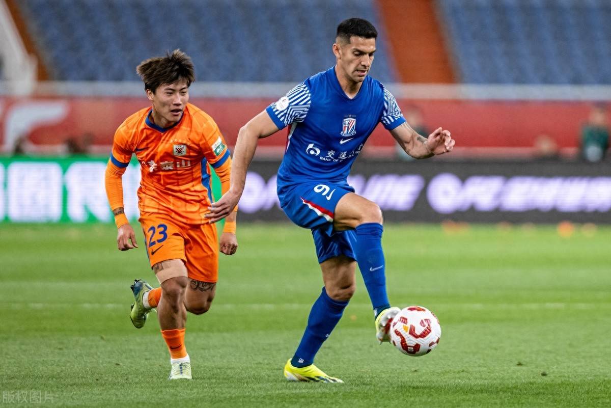 上海申花遭遇连败，卓尔主场先拔头筹的简单介绍