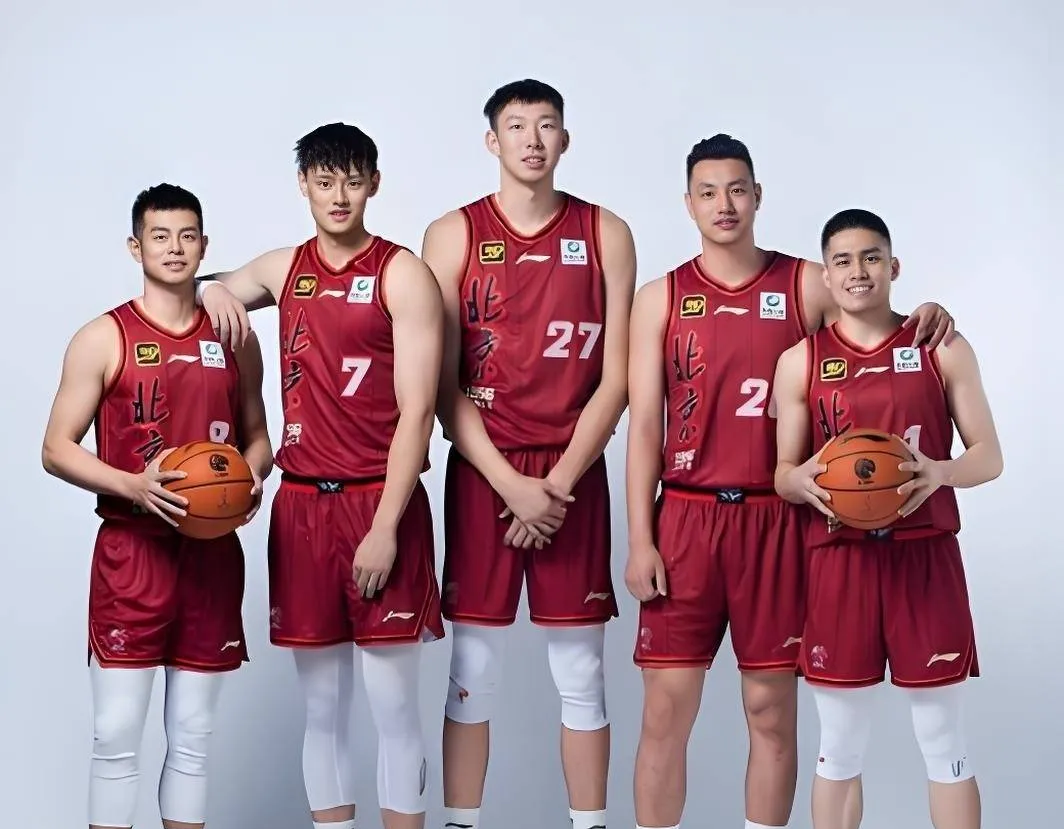 包含北京队主场迎战上海，外援组合或成取胜关键的词条