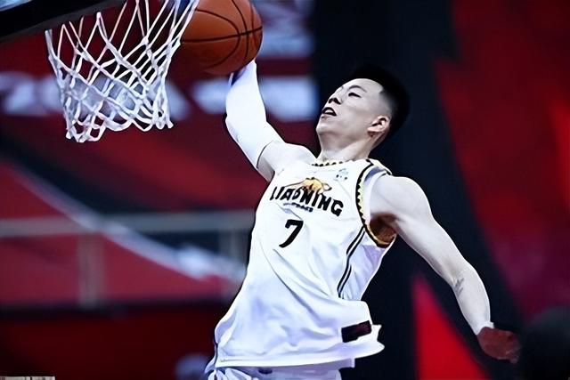 辽宁男篮主场取胜，全队士气高涨