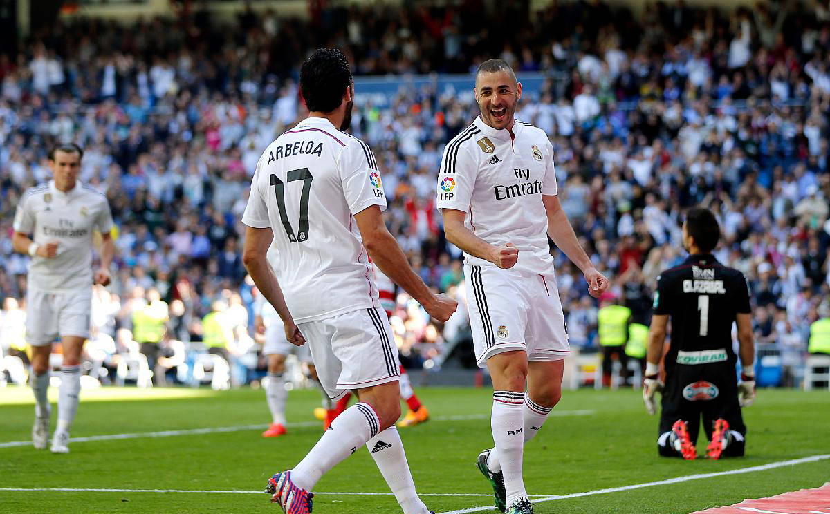 阿拉维斯客场赢球，表现出色