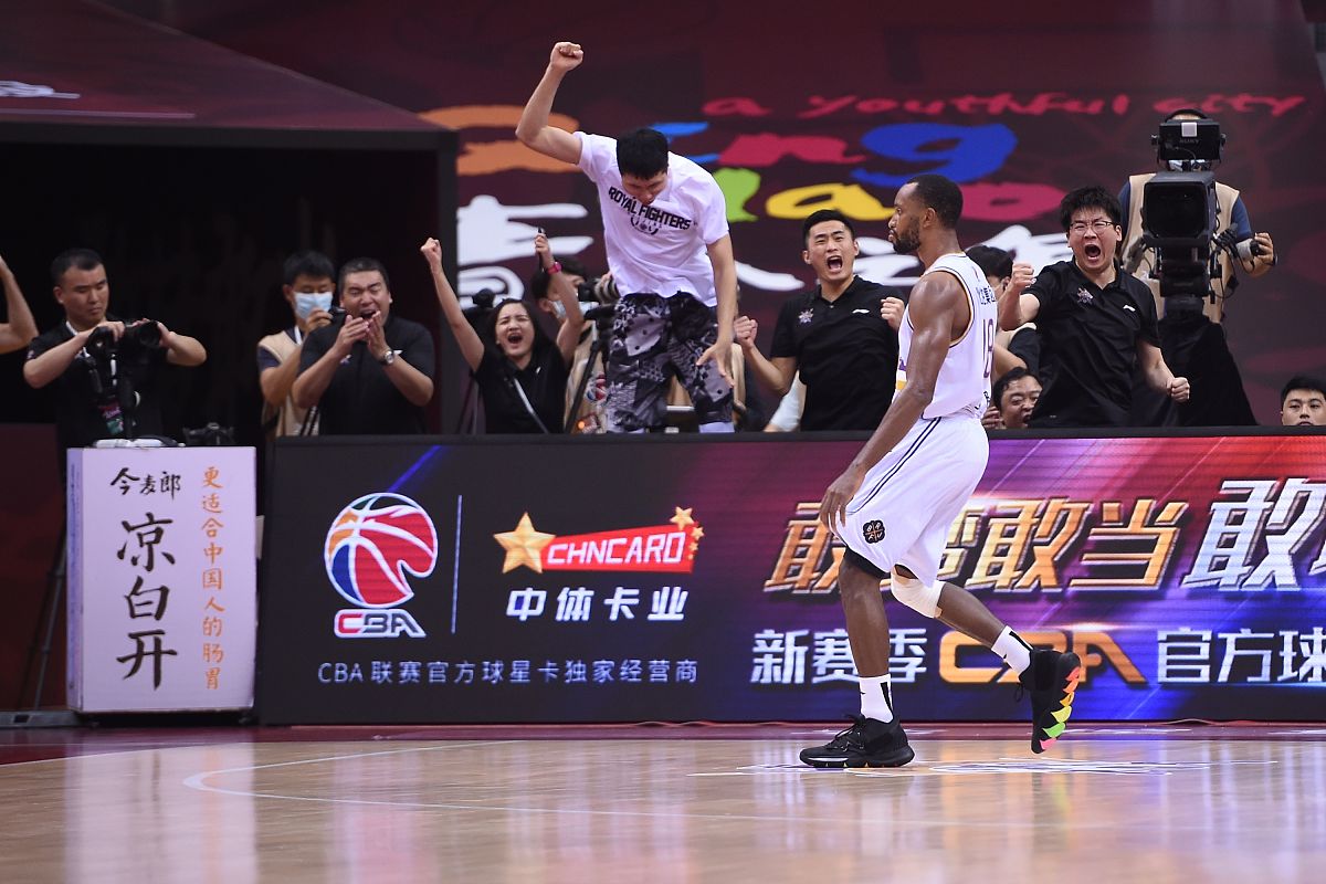 篮球最新动向，球迷瞩目的焦点