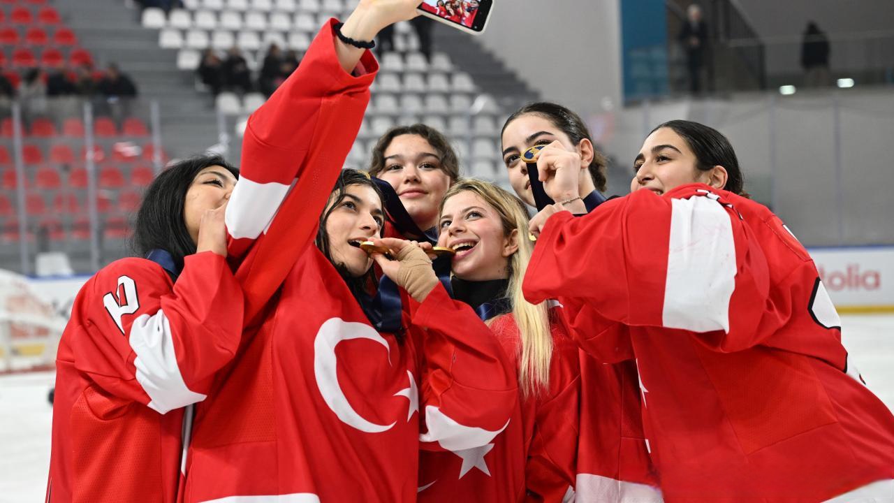 土耳其击败冰岛，晋级欧锦赛前景一片光明