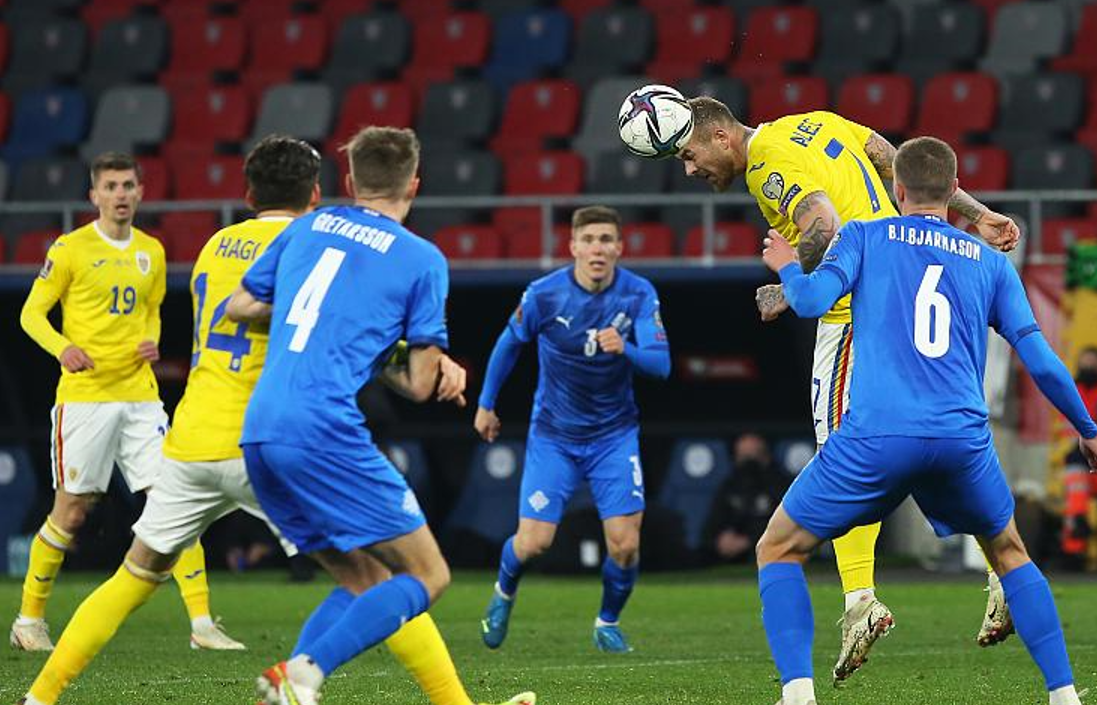 关于冰岛队在比赛中取得胜利，进军欧锦赛四强！的信息