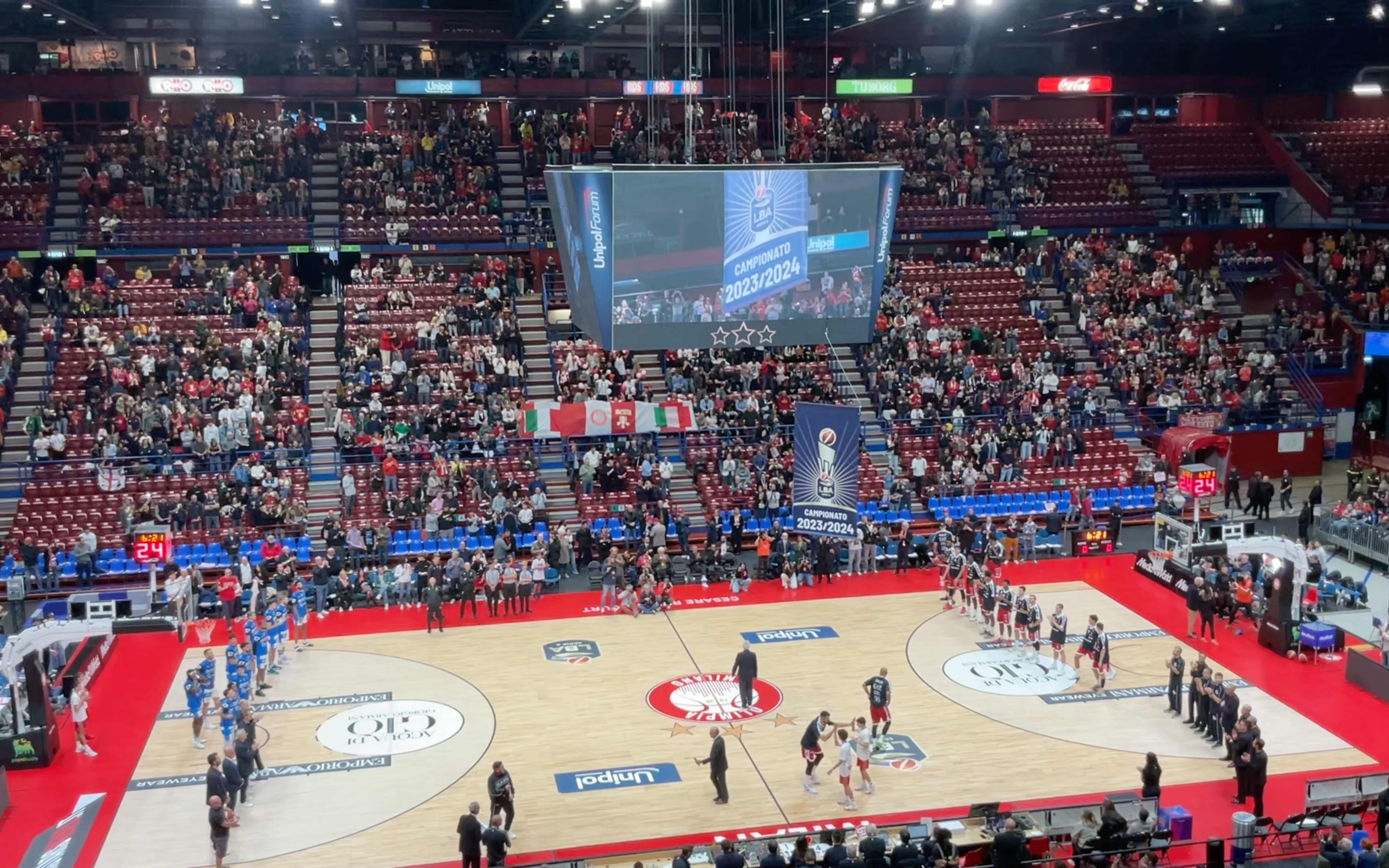 意大利篮球运动员在赛场上大放异彩