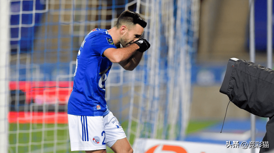 卡尔斯鲁厄逆转成功，保级形势一片大好