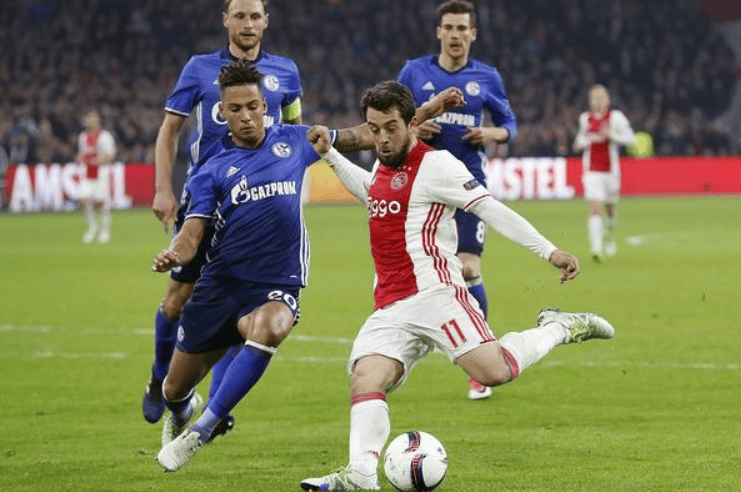 阿贾克斯激情晋级，荷甲劲旅再次造梦