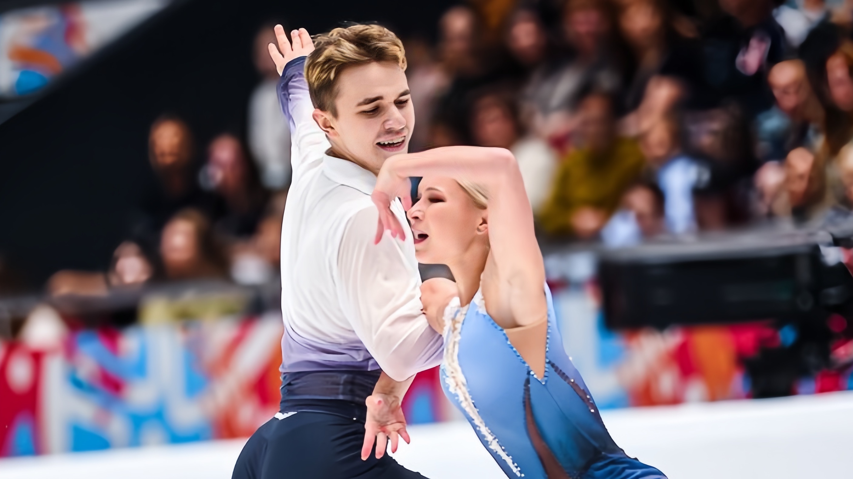 俄罗斯队选手获得好成绩，团结一心向前进