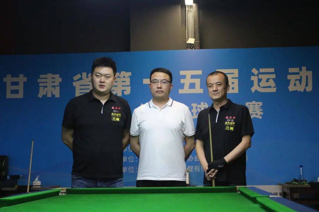 包含精英运动员齐聚竞技场，冠军归属谜底已现的词条