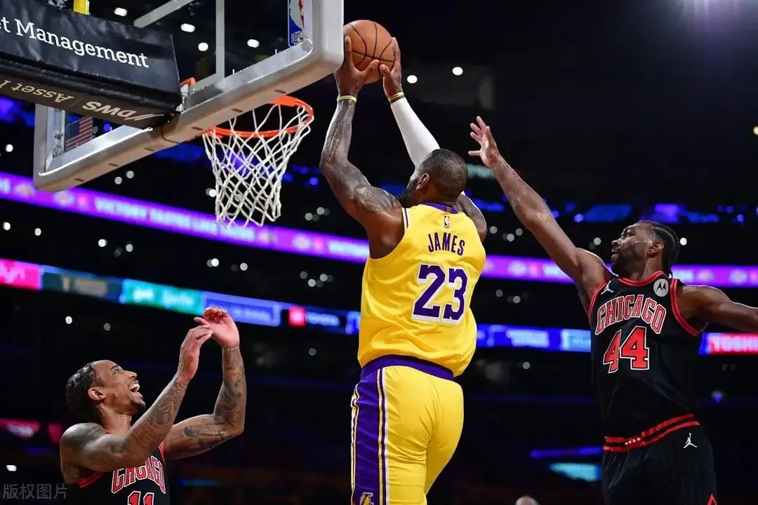 公牛队胜利大幅度，获得了重要胜利