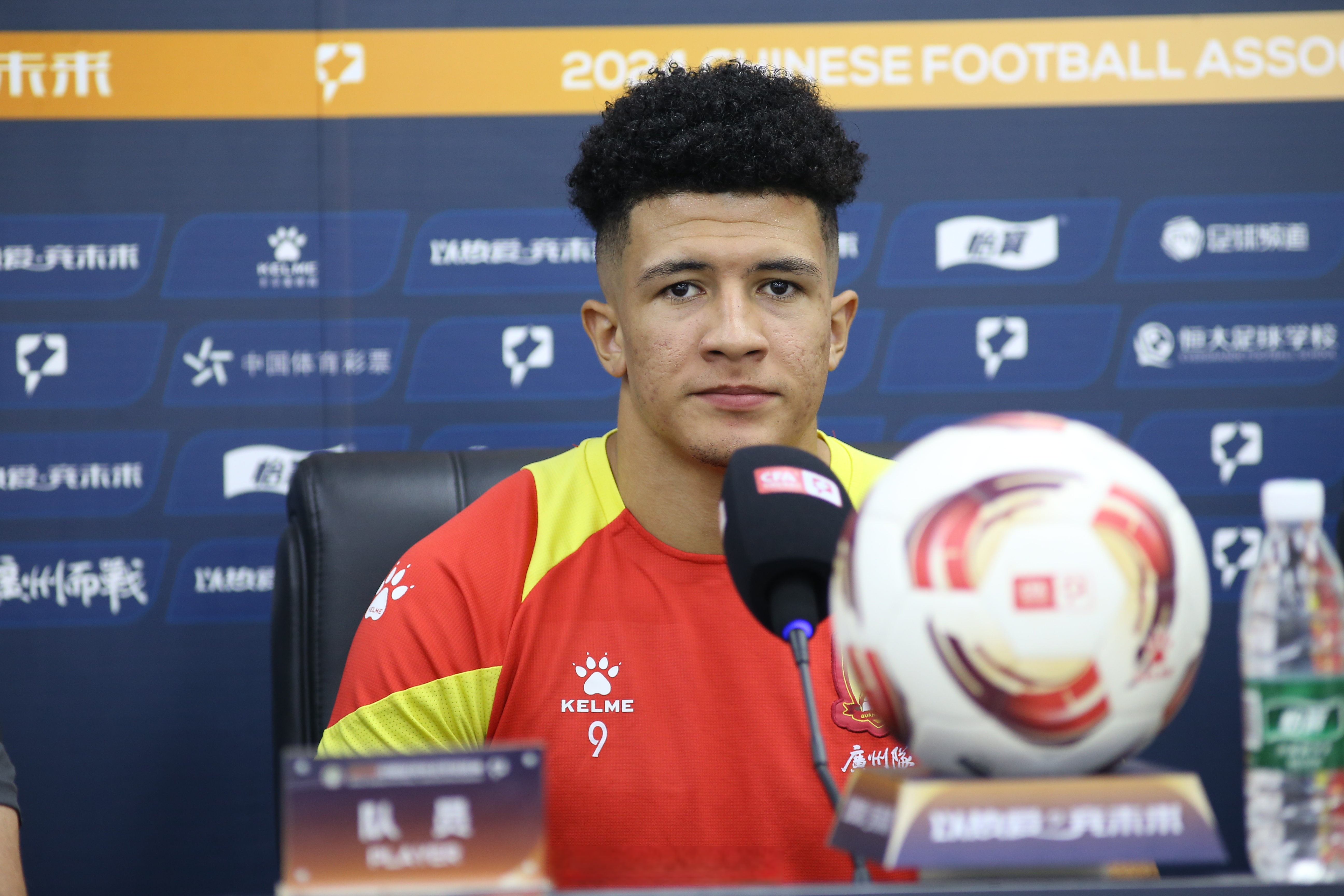 包含欧预赛战术大揭秘：球队备战全力以赴，细节决胜负的词条