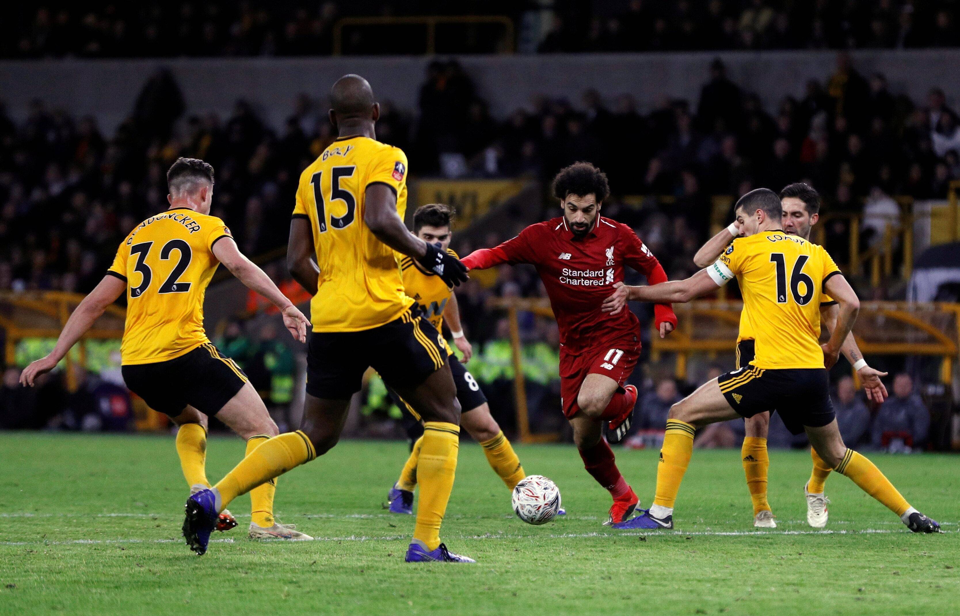 包含狼队迎战莱切斯特城，会否获胜？的词条