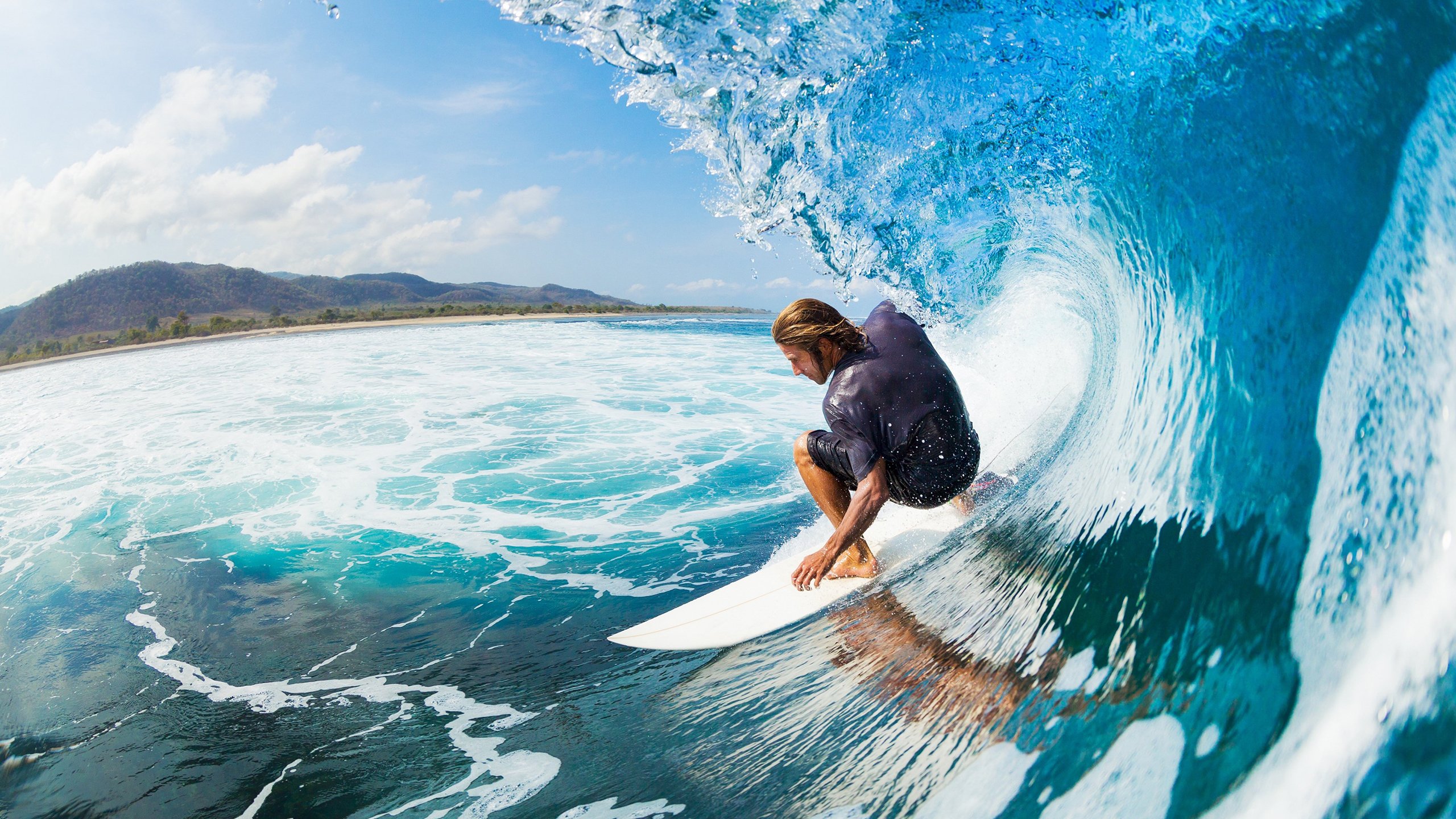 安菲尔德博物馆新展，一件名为马丁内利的文物击溃了秘鲁铠甲